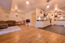 Images for The Pines, Sale, M33