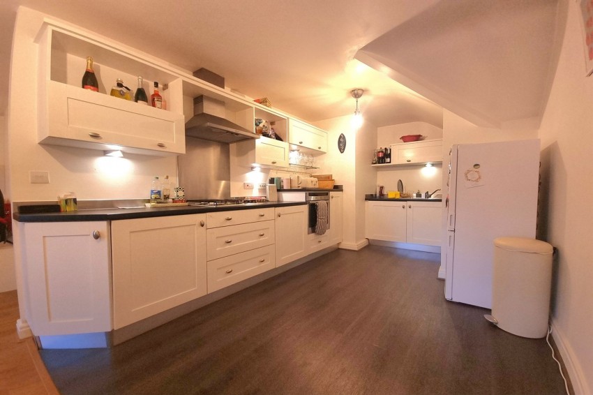 Images for The Pines, Sale, M33