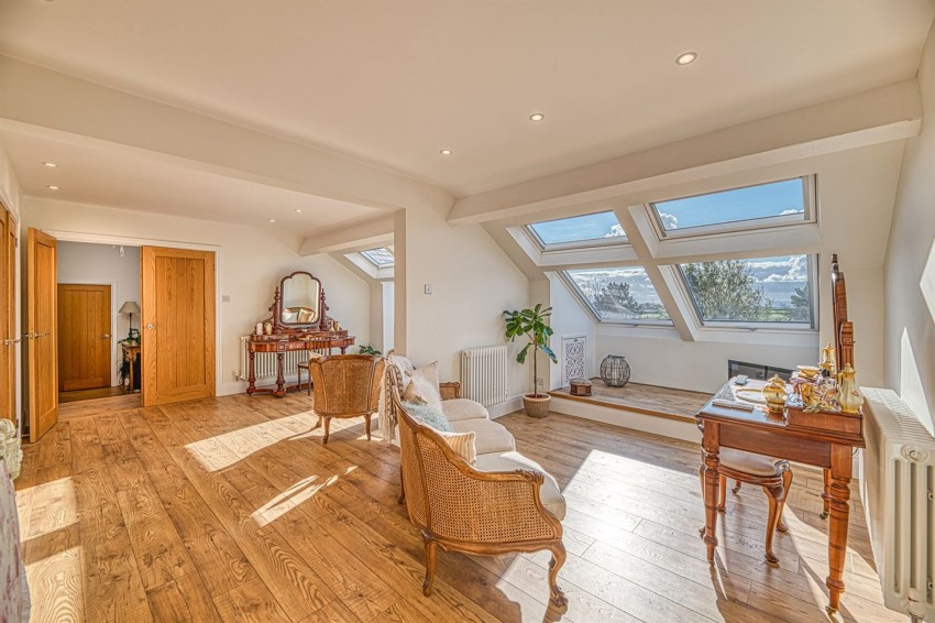 Images for Dobers Lane, Frodsham, WA6