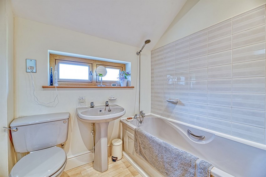 Images for Dobers Lane, Frodsham, WA6