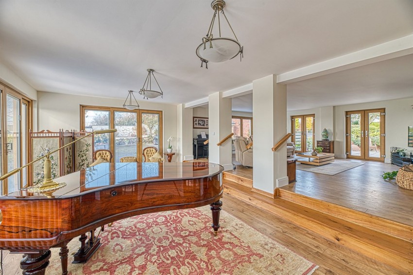 Images for Dobers Lane, Frodsham, WA6