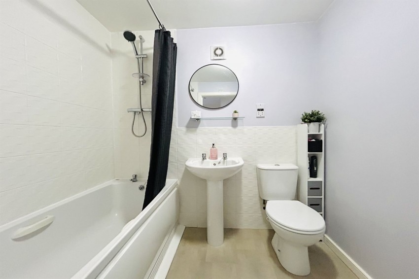 Images for Wellcroft Gardens, Lymm, WA13