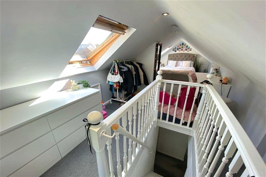 Images for Broad Road, Sale, M33