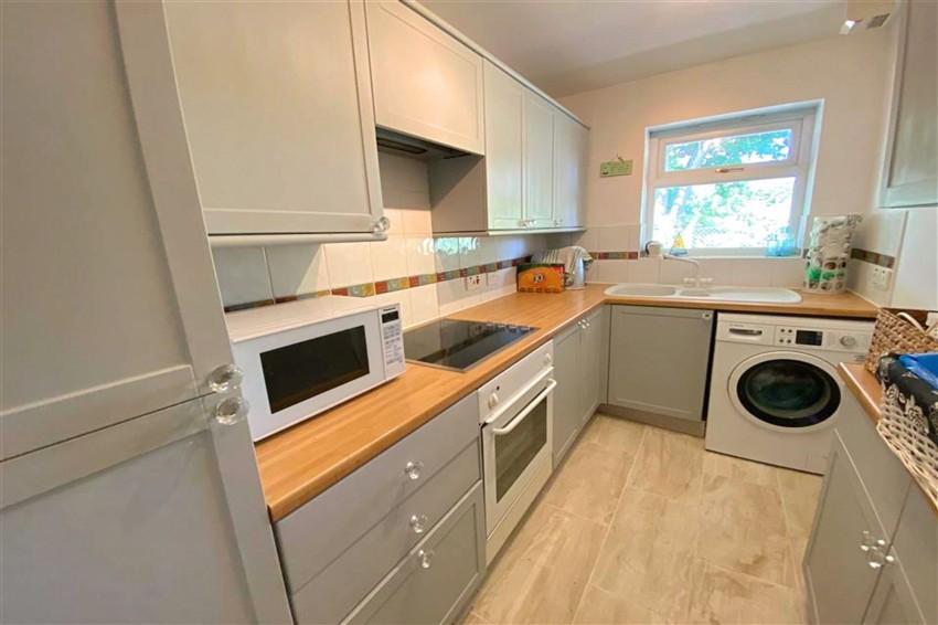 Images for Broad Road, Sale, M33