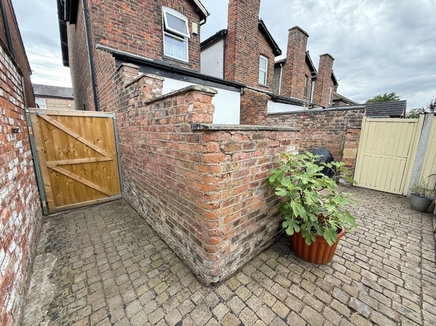 Images for The Grove, Sale, M33