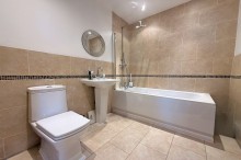 Images for Queens Road, Sale, M33