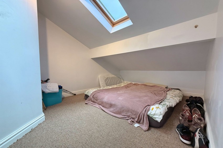 Images for Queens Road, Sale, M33