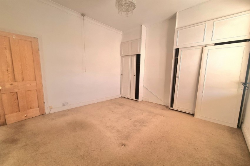 Images for Alice Street, Sale, M33