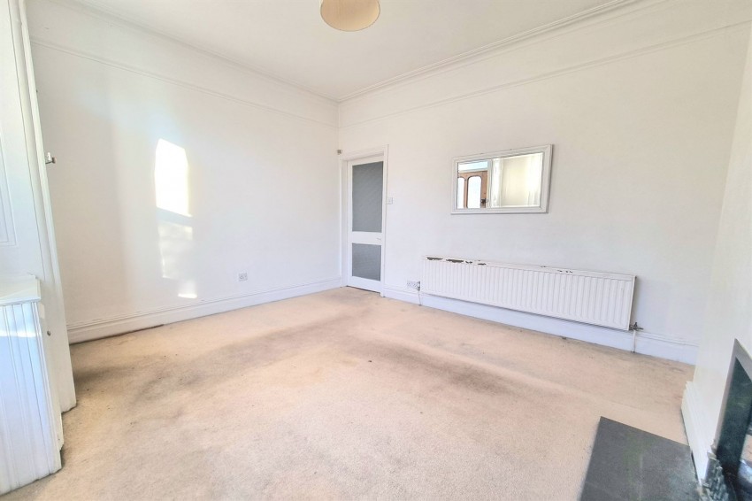 Images for Alice Street, Sale, M33