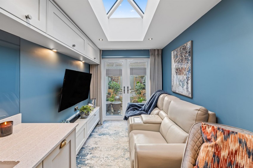 Images for Bates Lane, Helsby, WA6