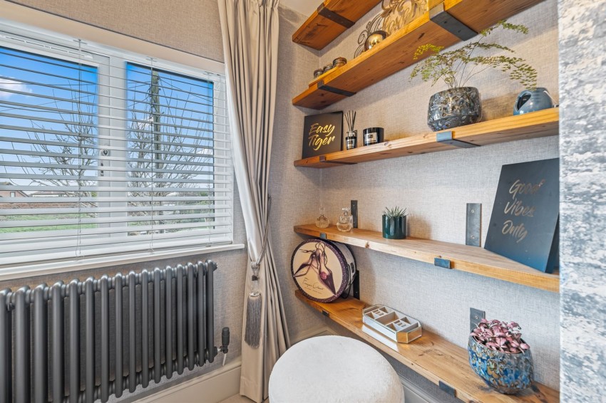 Images for Bates Lane, Helsby, WA6