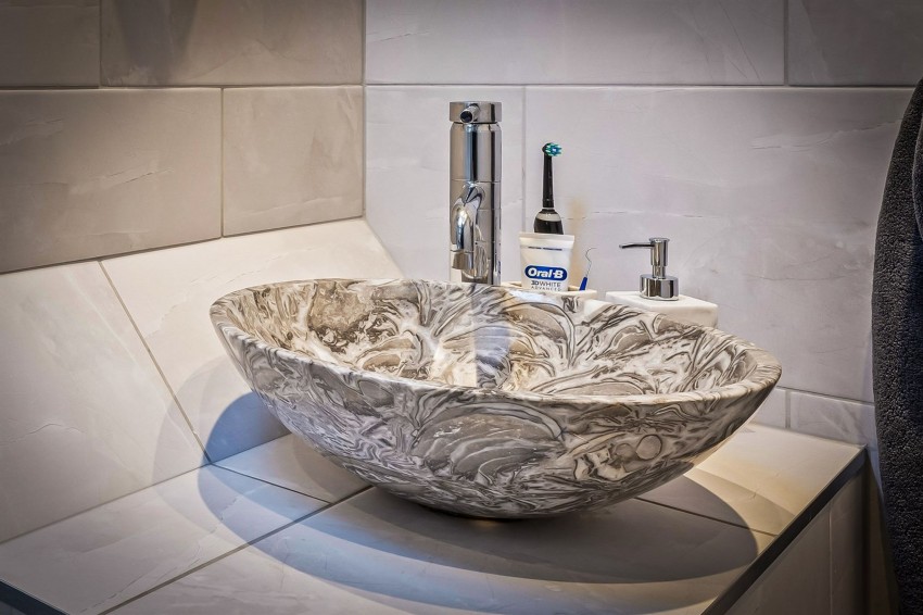 Images for Bates Lane, Helsby, WA6