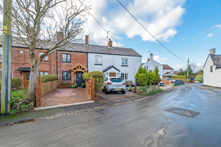 Images for Bates Lane, Helsby, WA6