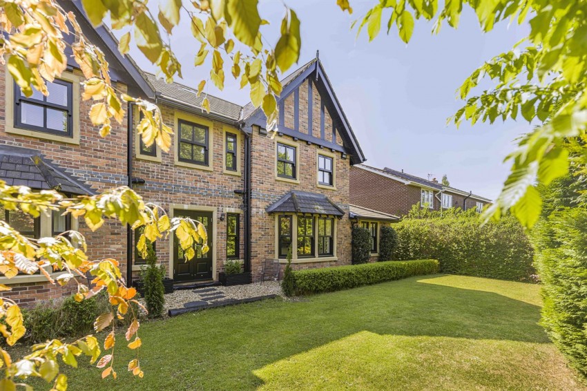 Images for Millway, Hale Barns, WA15