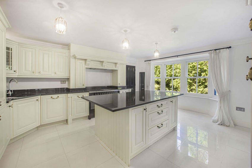 Images for Millway, Hale Barns, WA15