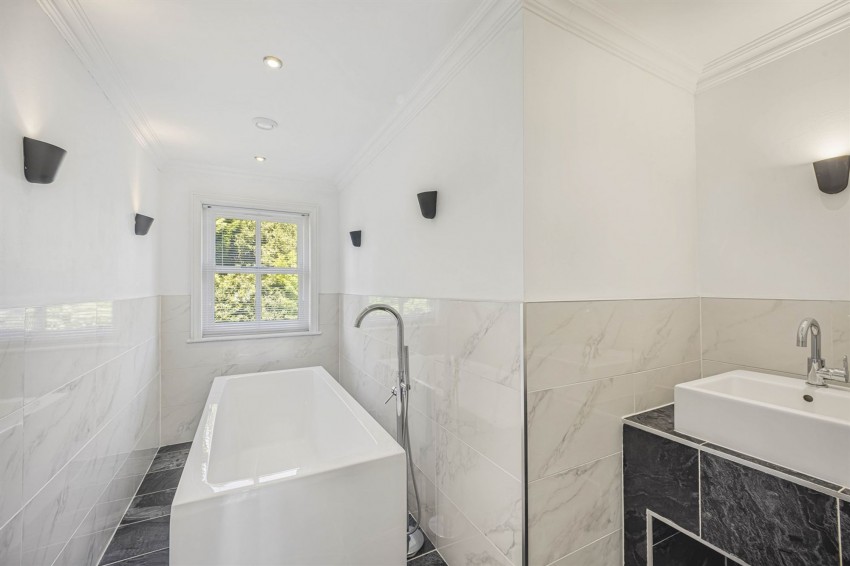 Images for Millway, Hale Barns, WA15