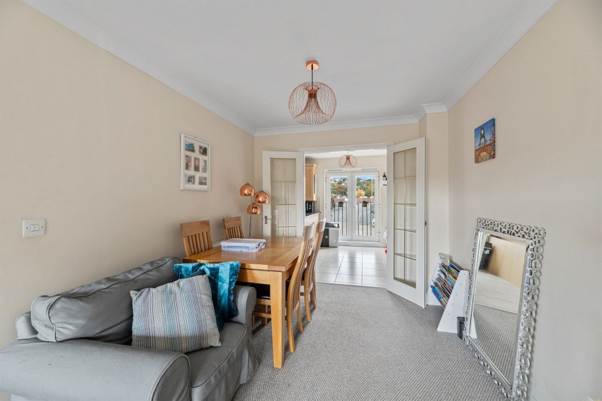 Images for Callender Gardens, Helsby, WA6