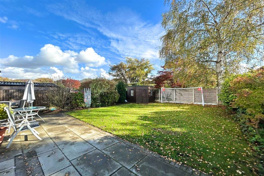Images for Stoneleigh Avenue, Sale, M33