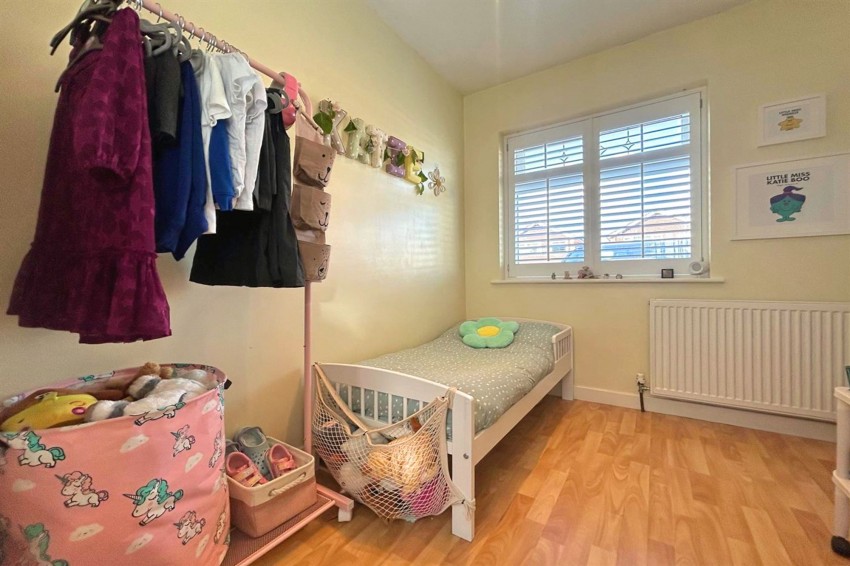 Images for Stoneleigh Avenue, Sale, M33