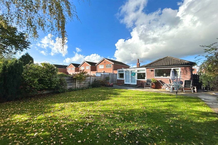 Images for Stoneleigh Avenue, Sale, M33
