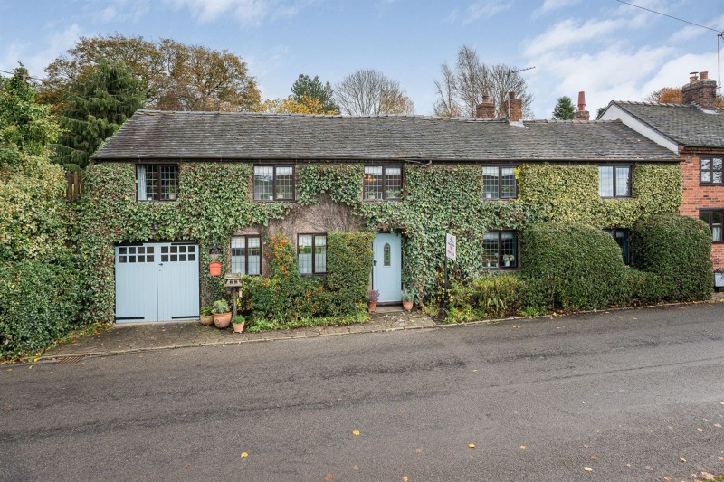 Moddershall, Stone, ST15