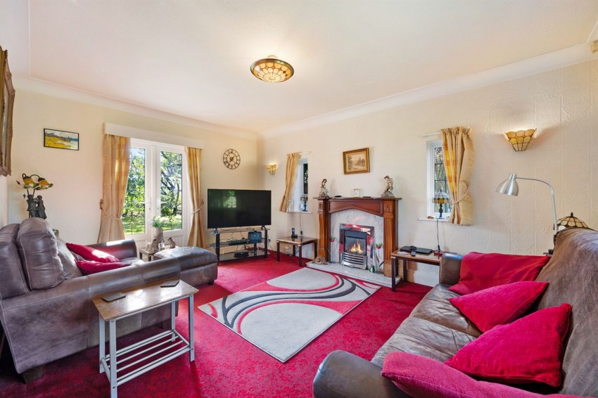 Images for Moss Lane, Sale, M33