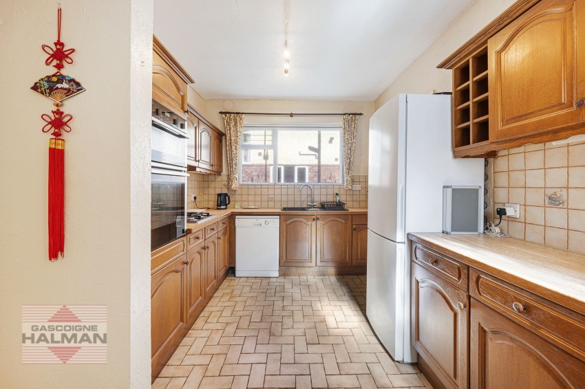 Images for Broad Road, Sale, M33
