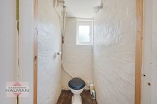 Images for Broad Road, Sale, M33