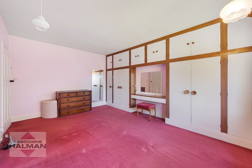 Images for Broad Road, Sale, M33