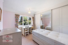 Images for Broad Road, Sale, M33
