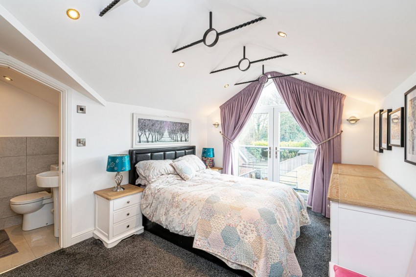 Images for Fingerpost Lane, Norley, WA6