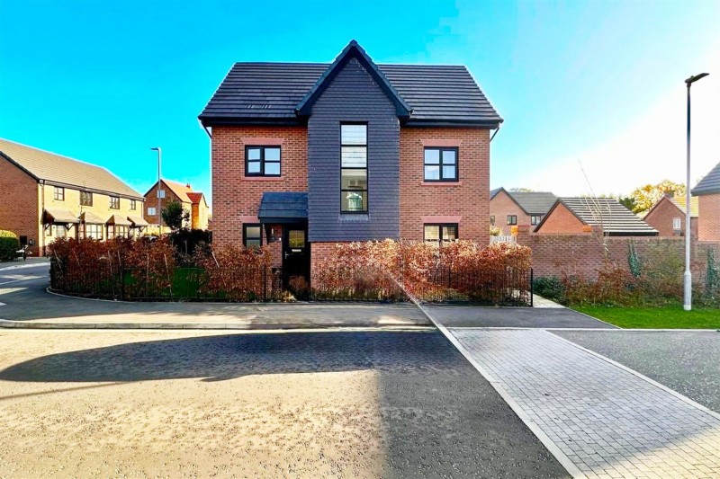 Newcome Drive, Poynton, SK12