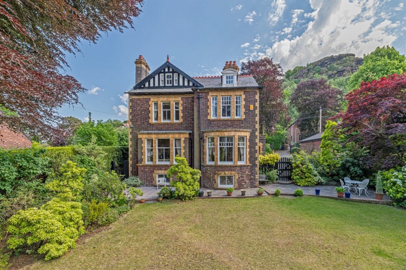 Vicarage Lane, Helsby, WA6