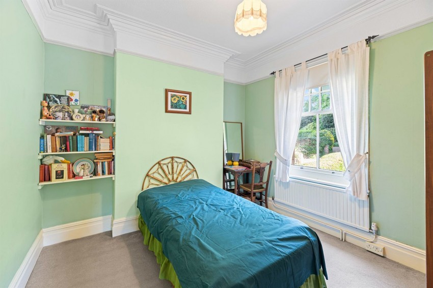 Images for Vicarage Lane, Helsby, WA6