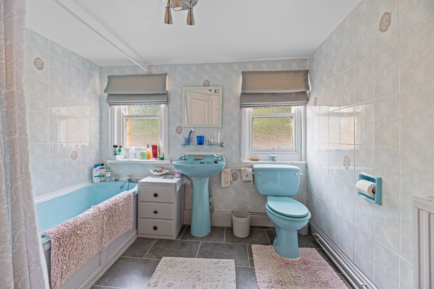 Images for Vicarage Lane, Helsby, WA6