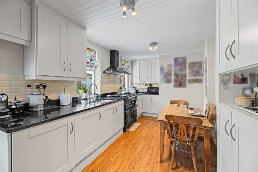 Images for Vicarage Lane, Helsby, WA6