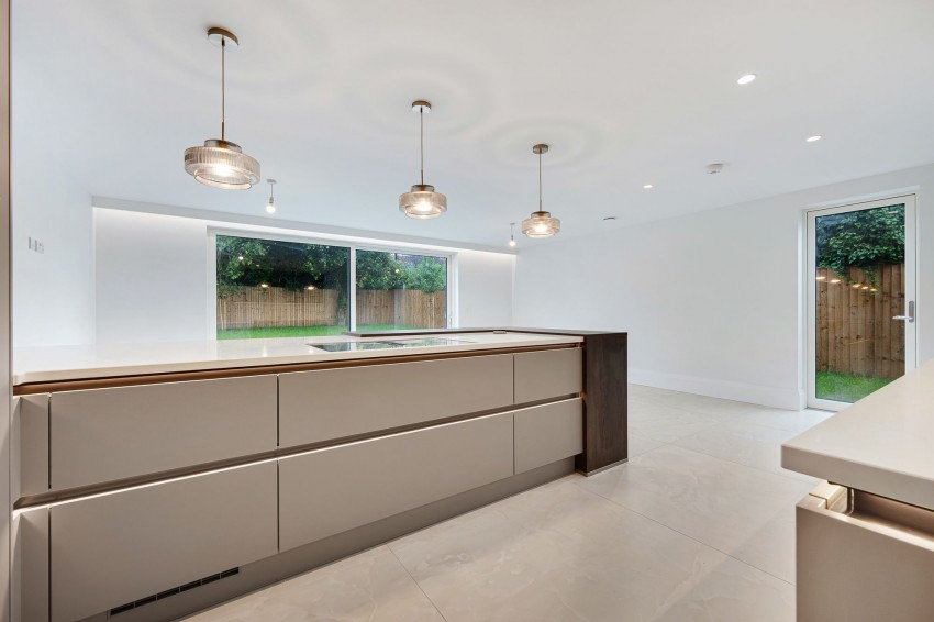Images for Highfield Avenue, Sale, M33