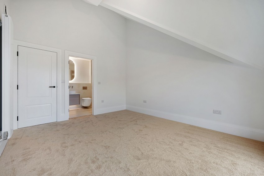 Images for Highfield Avenue, Sale, M33