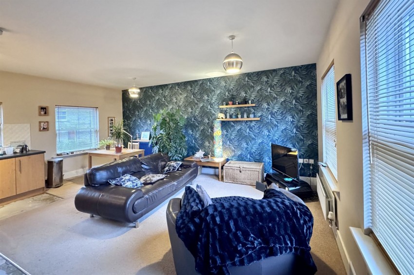 Images for Ewart Court, Hadfield, SK13