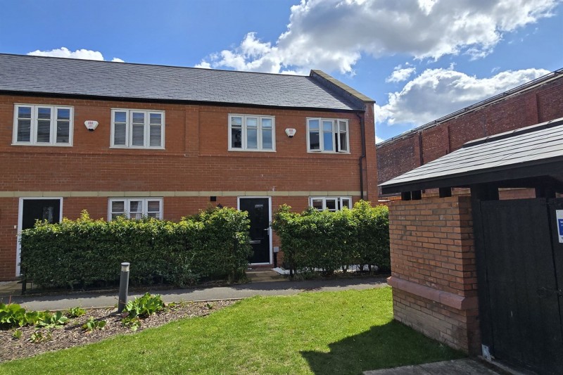 Baskerville Road, Altrincham, WA14