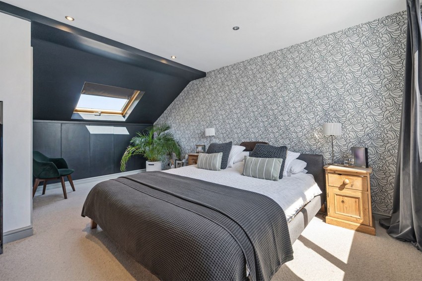 Images for Abington Road, Sale, M33