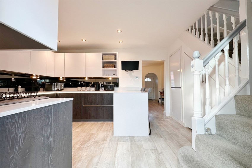 Images for London Road South, Poynton, SK12