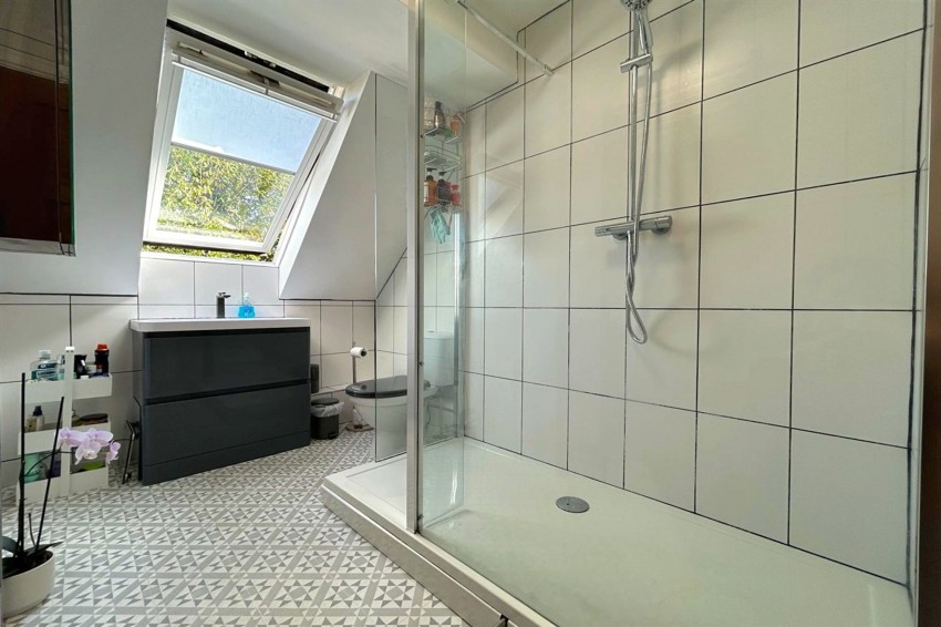 Images for The Avenue, Oakleigh Mews, M33