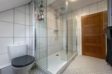 Images for The Avenue, Oakleigh Mews, M33