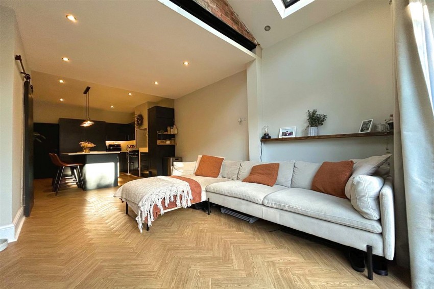 Images for Hall Avenue, Sale, M33