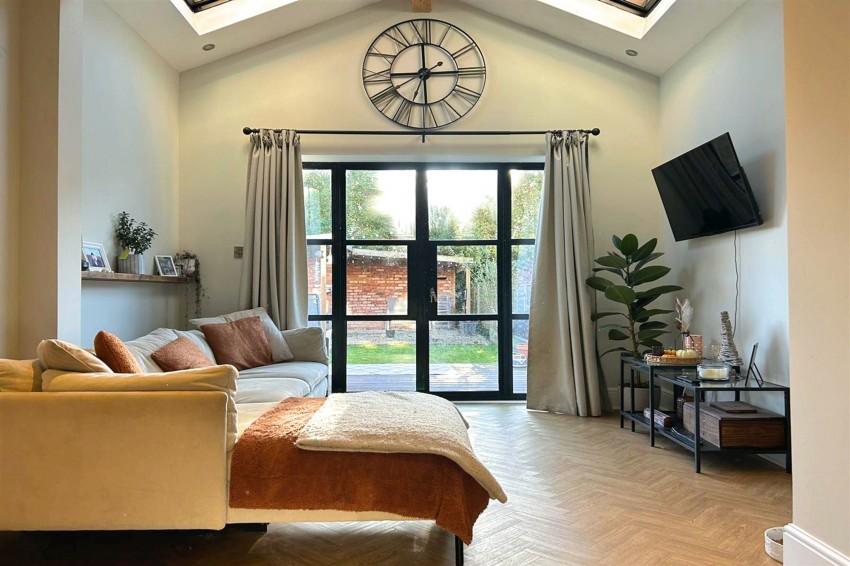 Images for Hall Avenue, Sale, M33