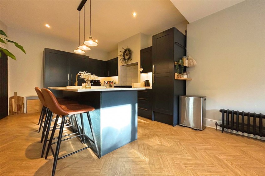 Images for Hall Avenue, Sale, M33