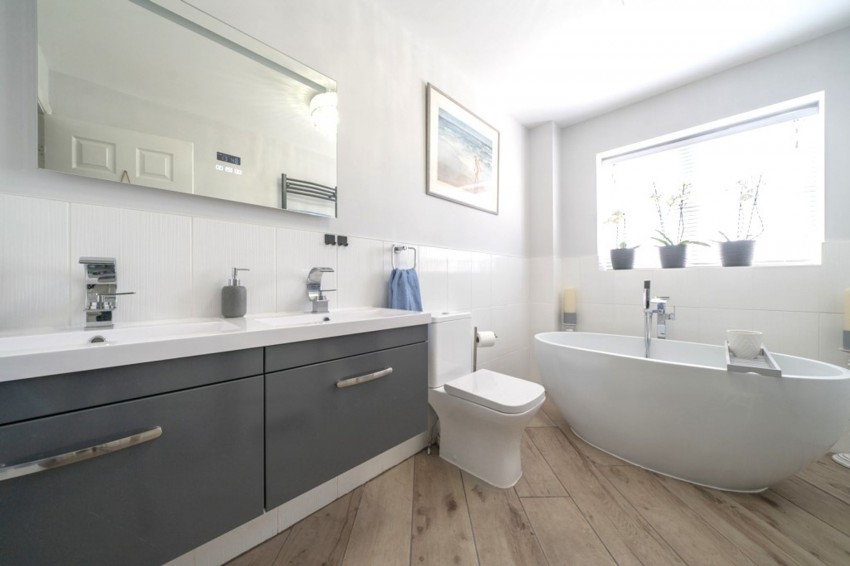 Images for Mayflower Close, Glossop, SK13