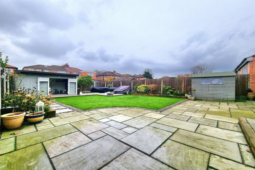 Images for Avonlea Road, Sale, M33
