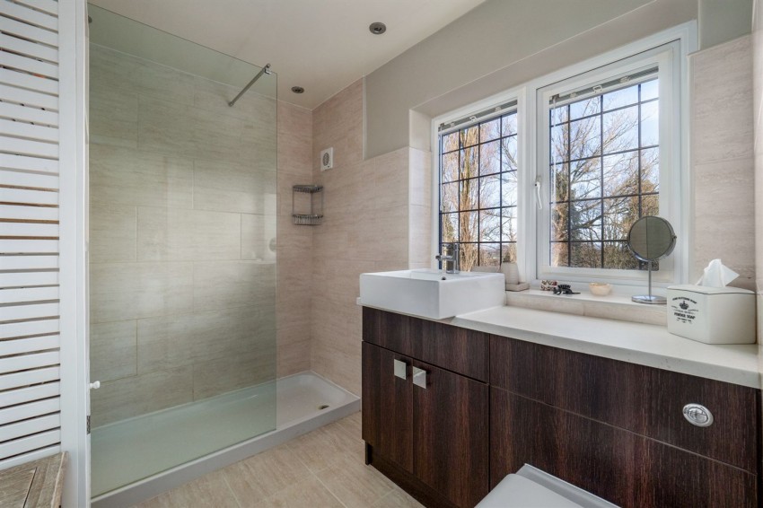 Images for Meadow Drive, Prestbury, SK10